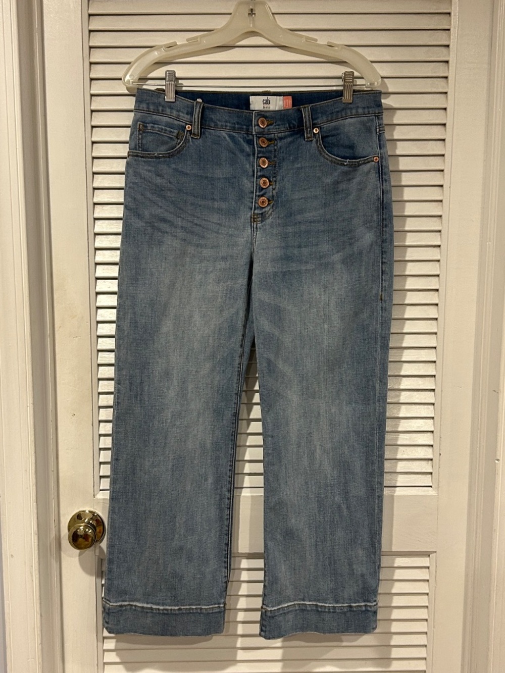 Cabi Palm Beach Crop in Denim Size 8 - Picture 2 of 16